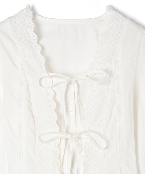M DOLLY(エムドリー)の「Ribbon celine blouse / リボンセリーヌブラウス(シャツ/ブラウス・レディース・ブラック/ホワイト・FREE)」の9枚目の写真