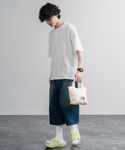 THE NORTH FACE（ザノースフェイス）の「THE NORTH FACE LOGO COTTON BAG S ミニトートロゴハンドバッグ（ハンドバッグ・メンズ・クリーム/ブラック/ダークオレンジ/ターコイズブルー・FREE）」の12枚目の写真