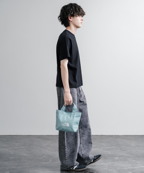 THE NORTH FACE（ザノースフェイス）の「THE NORTH FACE LOGO COTTON BAG S ミニトートロゴハンドバッグ（ハンドバッグ・メンズ・クリーム/ブラック/ダークオレンジ/ターコイズブルー・FREE）」の17枚目の写真