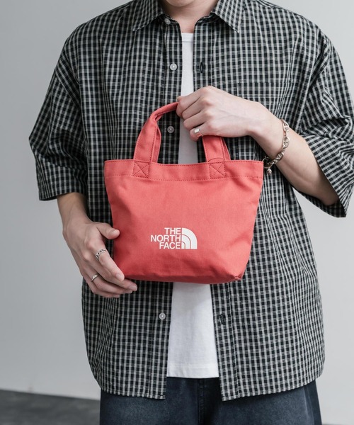 THE NORTH FACE（ザノースフェイス）の「THE NORTH FACE LOGO COTTON BAG S ミニトートロゴハンドバッグ（ハンドバッグ・メンズ・クリーム/ブラック/ダークオレンジ/ターコイズブルー・FREE）」の19枚目の写真