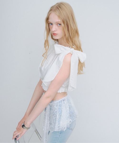HEIREN（ヘイレーン）の「クロップドリボンショルダーブラウス（シャツ/ブラウス・レディース・ホワイト/ブラック・FREE）」の10枚目の写真