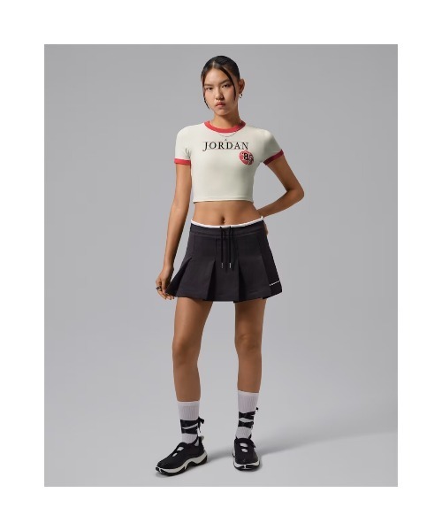 JORDAN BRAND(ジョーダンブランド)の「JORDAN BRAND Ringer T-Shirt(ジョーダンブランド ウィメンズ リンガー Tシャツ)(Tシャツ/カットソー・レディース・ブラック系/ホワイト系・X-SMALL/SMALL/MEDIUM/LARGE)」の5枚目の写真