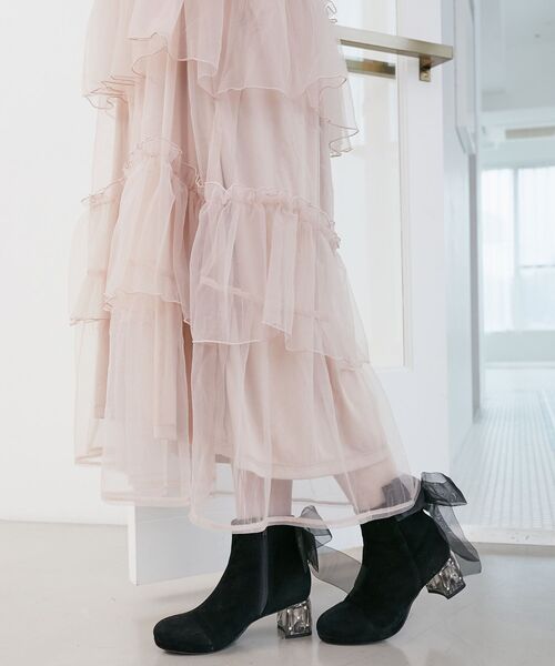 MAJESTIC LEGON(マジェスティックレゴン)の「取り外しできるリボンブーツ(その他シューズ・レディース・グレイッシュベージュ/ブラック/ホワイト系その他2・XXL/LARGE/X-LARGE/MEDIUM/SMALL)」の6枚目の写真