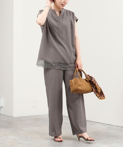 MICO COULIER(ミコクリエ)の「《セットアイテム》ブッチャー裾レース+パンツセットアップ(シャツ/ブラウス・レディース・チャコールグレー/グレー・38)」の2枚目の写真