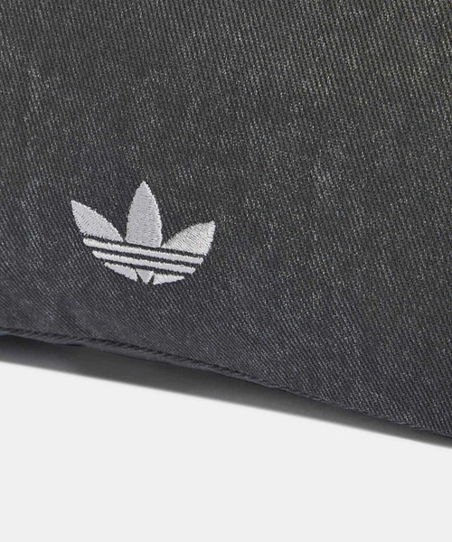 adidas(アディダス)の「スモールショルダーバッグ ウォッシュエフェクト / アディダスオリジナルス adidas Originals(ショルダーバッグ・メンズ・ブラック・FREE)」の5枚目の写真