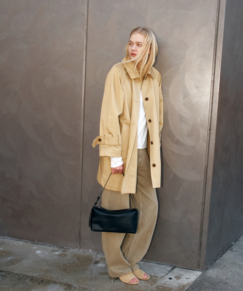 OVHEE(オヴェイ)の「ミヌショルダーバッグ Minu Shoulder Bag(ショルダーバッグ・レディース・ブラック・FREE)」の7枚目の写真