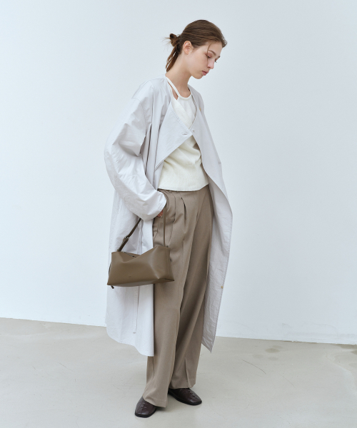OVHEE(オヴェイ)の「ミヌショルダーバッグ Minu Shoulder Bag(ショルダーバッグ・レディース・ブラック・FREE)」の20枚目の写真