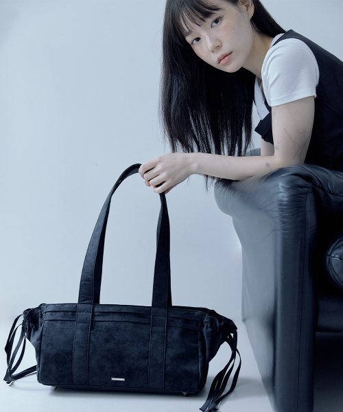 Miseki SEOUL（ミセキソウル）の「[ミセキソウルXキホ] ストリングスクエアショルダーバッグ ブラック（ショルダーバッグ・レディース・その他・OS）」の5枚目の写真