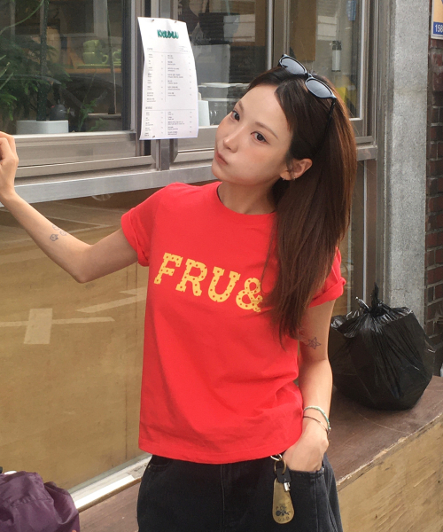 FRUAND（フルアンド）の「ベーシックカラーTシャツ_4カラー（Tシャツ/カットソー・レディース・その他/ホワイト/アッシュグレー/ブルー/レッド・FREE）」の8枚目の写真