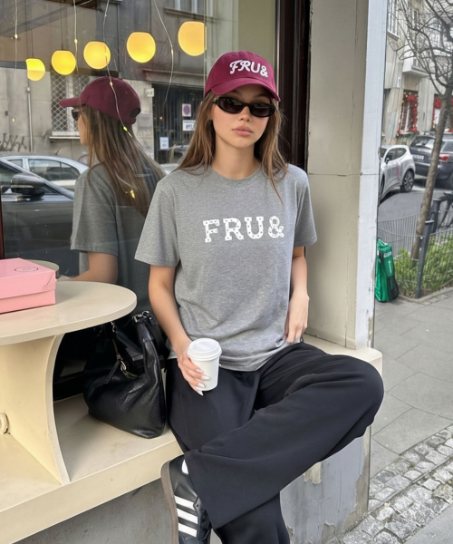 FRUAND（フルアンド）の「ベーシックカラーTシャツ_4カラー（Tシャツ/カットソー・レディース・その他/ホワイト/アッシュグレー/ブルー/レッド・FREE）」の15枚目の写真
