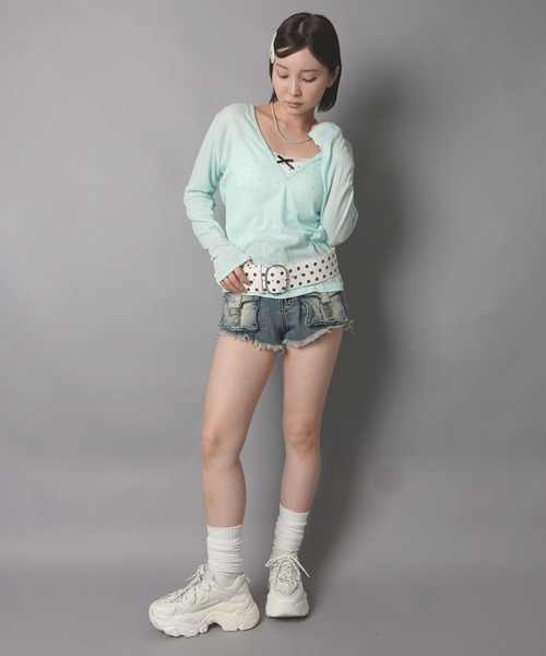 SPINNS(スピンズ)の「レイヤードに使えるVネック長袖カットソー/カラーカットソー/韓国ガーリー(Tシャツ/カットソー・レディース・ターコイズブルー/ブラック/ミント/ピンク/パープル・ONESIZE)」の13枚目の写真