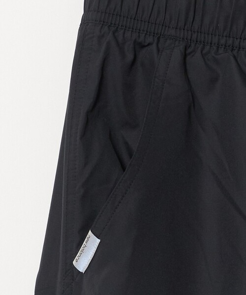 NEW BALANCE(ニューバランス)の「<New Balance>ウーブン トラック カーゴパンツ(その他パンツ・メンズ・ブラック・L/M)」の4枚目の写真