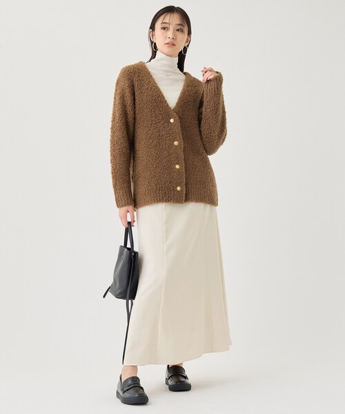 INDIVI（インディヴィ）の「【ウールラメ混／軽量】 ハイネックインナーニット（ニット/セーター・レディース・オフホワイト/チャコール/グレー系4/ダークブラウン・05/38/34/15 /13）」の8枚目の写真