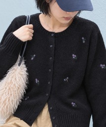 小花柄刺繍 配色ボタン ニットカーディガン<マシンウォッシャブル>