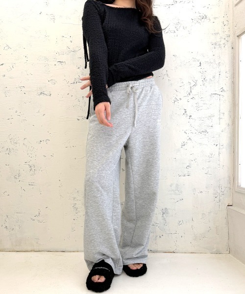 DEMETER(デメテル)の「軽量厚底 ふわもこ プードルファーサンダル(サンダル・レディース・ライトブラウン/ブラック・S/LL/L/M)」の13枚目の写真