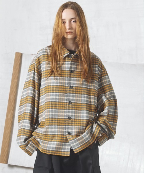 MAISON SPECIAL(メゾンスペシャル)の「《UNISEX》【イタリアンデッドストックファブリック】プライムオーバーシャツブルゾン/【Italian Dead Stock Fabric】Prime-Over Shirt Blouson【MAISON SPECIAL/メゾンスペシャル】(シャツ/ブラウス・メンズ・グリーン/チャコールグレー/グレー/イエロー/パープル/ライトブルー/ホワイト/その他1・1/0/2)」の7枚目の写真
