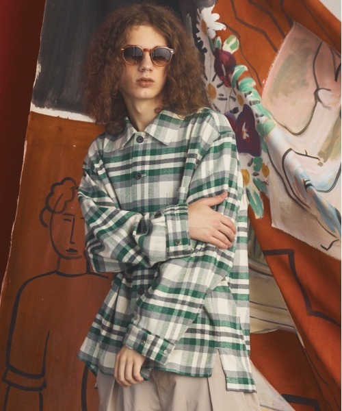 MAISON SPECIAL(メゾンスペシャル)の「《UNISEX》【イタリアンデッドストックファブリック】プライムオーバーシャツブルゾン/【Italian Dead Stock Fabric】Prime-Over Shirt Blouson【MAISON SPECIAL/メゾンスペシャル】(シャツ/ブラウス・メンズ・グリーン/チャコールグレー/グレー/イエロー/パープル/ライトブルー/ホワイト/その他1・1/0/2)」の5枚目の写真