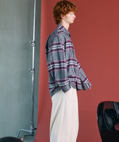 MAISON SPECIAL(メゾンスペシャル)の「《UNISEX》【イタリアンデッドストックファブリック】プライムオーバーシャツブルゾン/【Italian Dead Stock Fabric】Prime-Over Shirt Blouson【MAISON SPECIAL/メゾンスペシャル】(シャツ/ブラウス・メンズ・グリーン/チャコールグレー/グレー/イエロー/パープル/ライトブルー/ホワイト/その他1・1/0/2)」の12枚目の写真