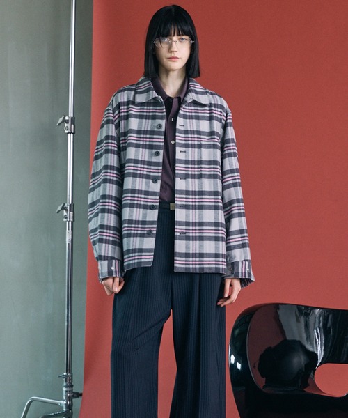 MAISON SPECIAL(メゾンスペシャル)の「《UNISEX》【イタリアンデッドストックファブリック】プライムオーバーシャツブルゾン/【Italian Dead Stock Fabric】Prime-Over Shirt Blouson【MAISON SPECIAL/メゾンスペシャル】(シャツ/ブラウス・メンズ・グリーン/チャコールグレー/グレー/イエロー/パープル/ライトブルー/ホワイト/その他1・1/0/2)」の14枚目の写真