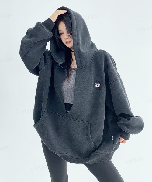 Dalfwin(ダールフィン)の「OISIS刺繍デザイン深Vネックヘビーウェイトフーディー(Tシャツ/カットソー・レディース・ブラック・FREE)」の13枚目の写真