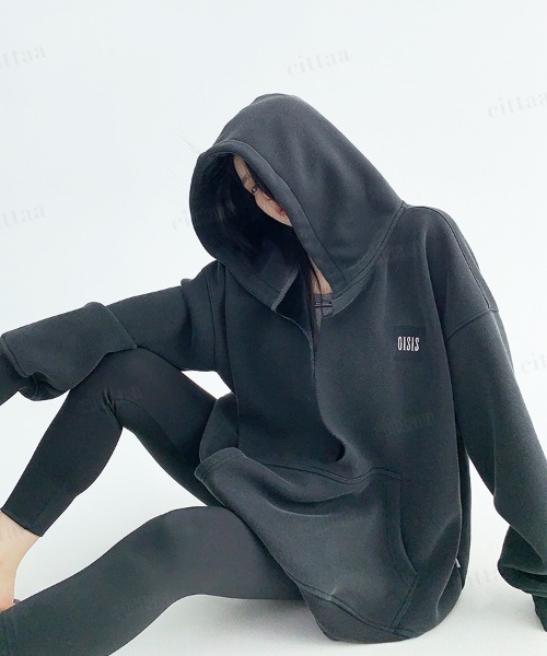 Dalfwin(ダールフィン)の「OISIS刺繍デザイン深Vネックヘビーウェイトフーディー(Tシャツ/カットソー・レディース・ブラック・FREE)」の3枚目の写真