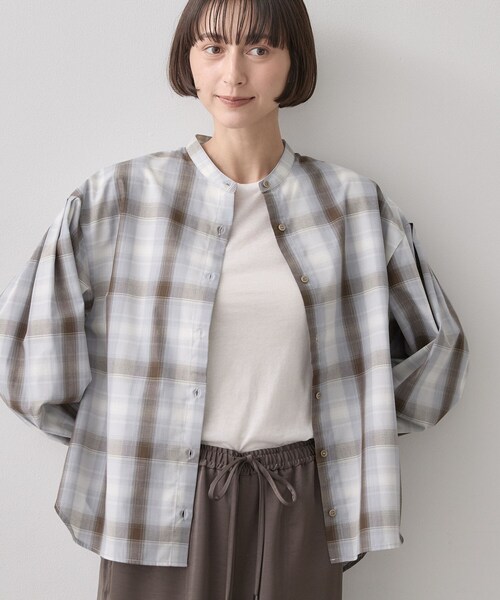 Dessin(デッサン)の「【手洗い可/シワになりにくい】オンブレーチェックシャツ(シャツ/ブラウス・レディース・ブルー系6/チャコールグレー・01/03/02)」の6枚目の写真