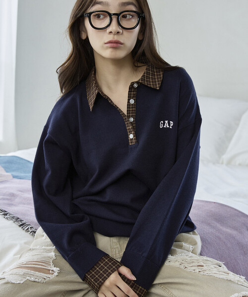 GAP(ギャップ)の「PUBLUX × GAP/ギャップ 別注 シャツ 襟 ポロニット 限定展開(ニット/セーター・レディース・ネイビー/グレー/ベージュ/チャコールグレー・フリ-)」の9枚目の写真