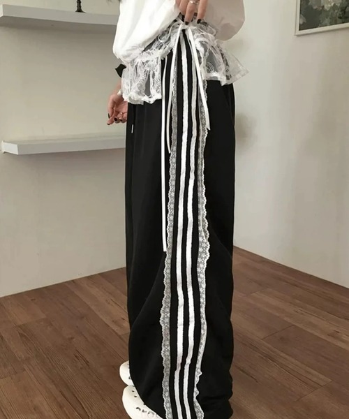 FREE STYLISTS(フリー スタイリスト)の「サイドライン 体型選ばない ドローストリング スウェットパンツ(スウェットパンツ・レディース・ブラック/ホワイト・M)」の17枚目の写真