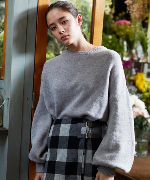 green label relaxing(グリーンレーベルリラクシング)の「KC W ソデ ボリューム POニット◆(ニット/セーター・レディース・グレー/ダークブラウン/ベージュ・FREE)」の2枚目の写真