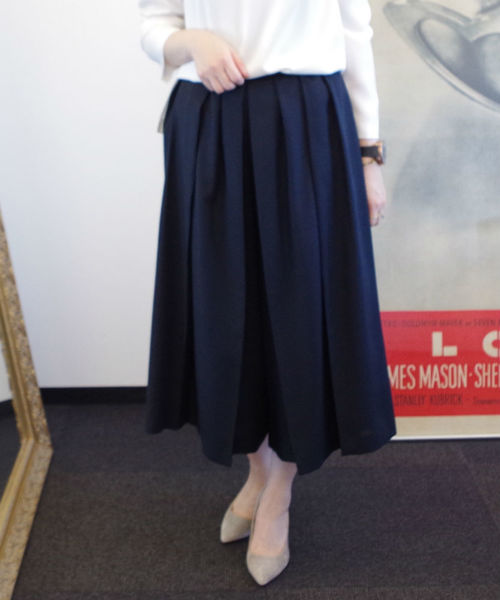 22 OCTOBRE（ヴァンドゥ－オクトーブル）の「【STORY 11月号掲載】プリーツスカウチョ（その他パンツ・レディース・ベージュ/ネイビー/ブルー・40/38/36）」の3枚目の写真