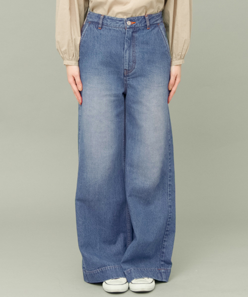 KBF+（ケービーエフプラス）の「KBF+ フレアワイドデニムパンツ（その他パンツ・レディース・ライトインディゴブルー/インディゴブルー・36/40/38）」の7枚目の写真