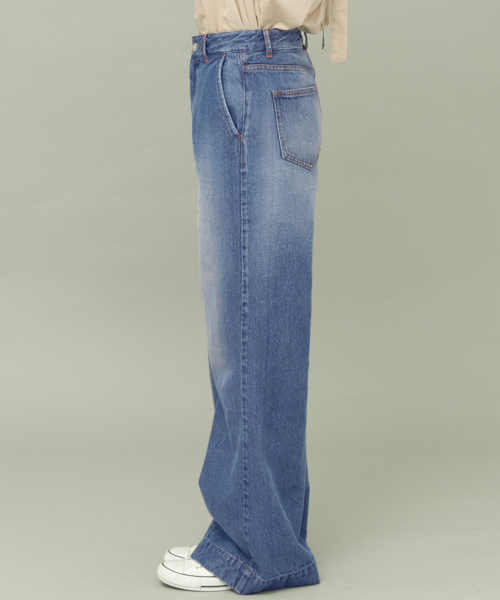 KBF+（ケービーエフプラス）の「KBF+ フレアワイドデニムパンツ（その他パンツ・レディース・ライトインディゴブルー/インディゴブルー・36/40/38）」の14枚目の写真