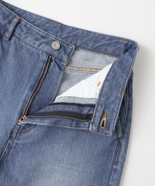 KBF+（ケービーエフプラス）の「KBF+ フレアワイドデニムパンツ（その他パンツ・レディース・ライトインディゴブルー/インディゴブルー・36/40/38）」の18枚目の写真