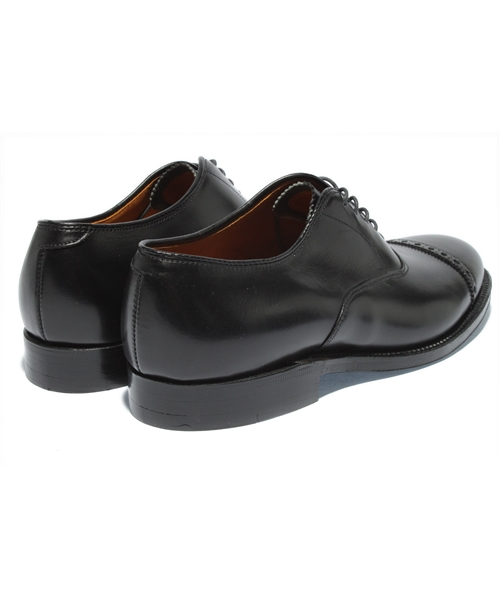 BEAMS PLUS(ビームスプラス)の「ALDEN×BEAMS PLUS / 別注 “Black Calf Cap Toe Balmoral Oxford”(ドレスシューズ・メンズ・ブラック・7.5/5.5/6/7/6.5)」の4枚目の写真