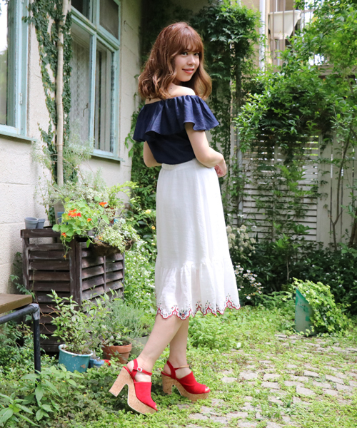 dazzlin(ダズリン)の「コルクヒールサンダル(サンダル・レディース・ブラック/ベージュ/インディゴブルー/ピンク/レッド/ブラウン/イエロー・MEDIUM/SMALL/LARGE)」の12枚目の写真