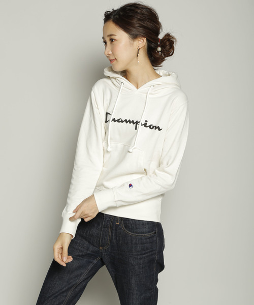 Champion(チャンピオン)の「HOODED SWEATSHIRT(パーカー・レディース・ホワイト/ブラック・M/L)」の12枚目の写真