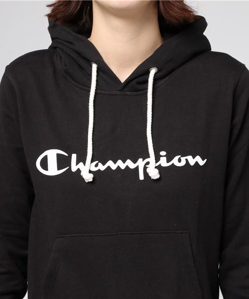 Champion(チャンピオン)の「HOODED SWEATSHIRT(パーカー・レディース・ホワイト/ブラック・M/L)」の4枚目の写真