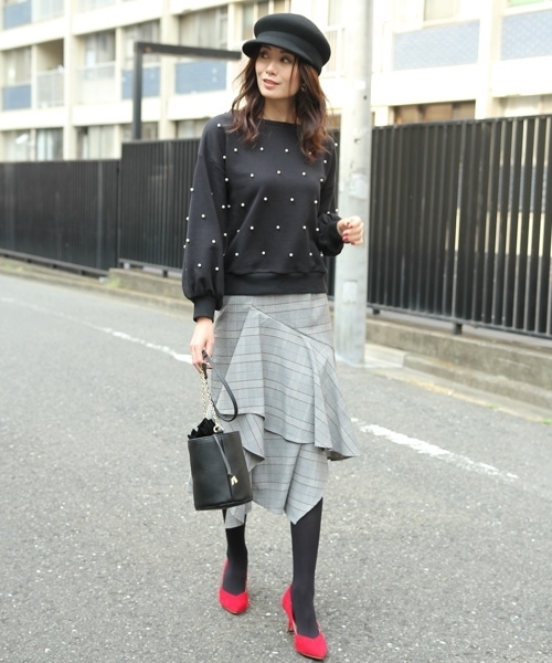 Andemiu（アンデミュウ）の「パールツキウラケプルオーバー777000（スウェット・レディース・ライトグレー/ブラック・FREE）」の3枚目の写真