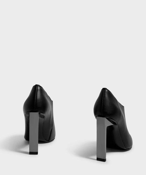 CHARLES & KEITH（チャールズ & キース）の「ブレイドヒールブーティ / BLADE HEEL BOOTIES（ブーツ・レディース・ブラック/グリーン/バーガンディー・22cm/22.5cm/23cm/23.5cm/24.5cm/25cm/25.5cm/26.5cm）」の6枚目の写真