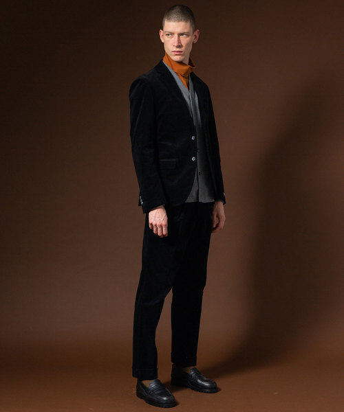 UNITED TOKYO(ユナイテッドトウキョウ)の「【RING JACKET×UNITED TOKYO】コーディロイプリーツワイドワンツ(その他パンツ・メンズ・ブラック・3/1/2)」の2枚目の写真