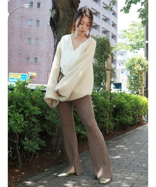 Ungrid（アングリッド）の「スクエアトゥフラットシューズ（バレエシューズ・レディース・オフホワイト/ゴールド・S/M/L）」の10枚目の写真