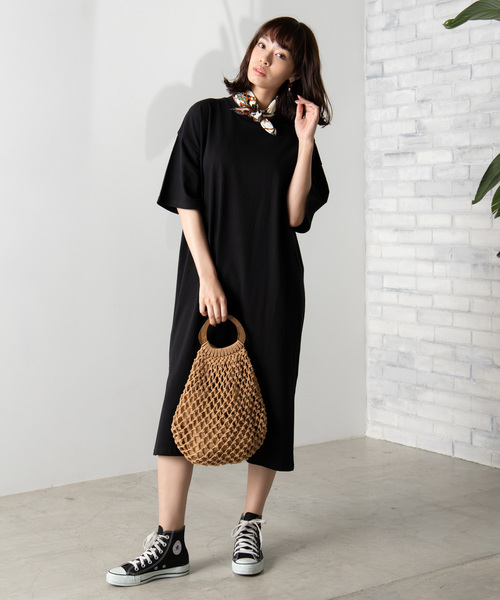 WEGO（ウィゴー）の「WEGO/USAコットンスリットワンピース（ワンピース・レディース・ホワイト/ブラック/ベージュ/パープル・FREE）」の2枚目の写真