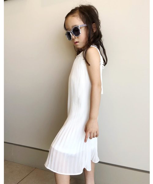 THE CASUAL（カジュアル）の「バックリボンレースワンピース キッズ（ワンピース・キッズ・ブラック/ピンク/オフホワイト・120cm/130cm/150cm/140cm/160cm）」の5枚目の写真