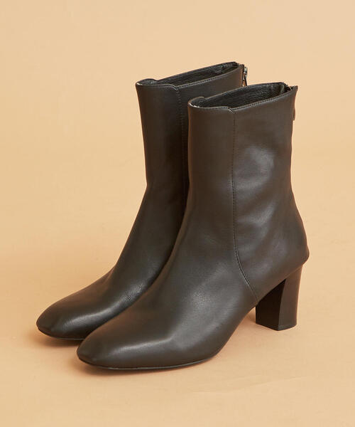 BEAUTY&YOUTH UNITED ARROWS（ビューティーアンドユースユナイテッドアローズ）の「BY∴ レザーバックジップ ミドルブーツ ◆（ブーツ・レディース・ブラック/オフホワイト・35h/37/36h/36/37h）」の11枚目の写真