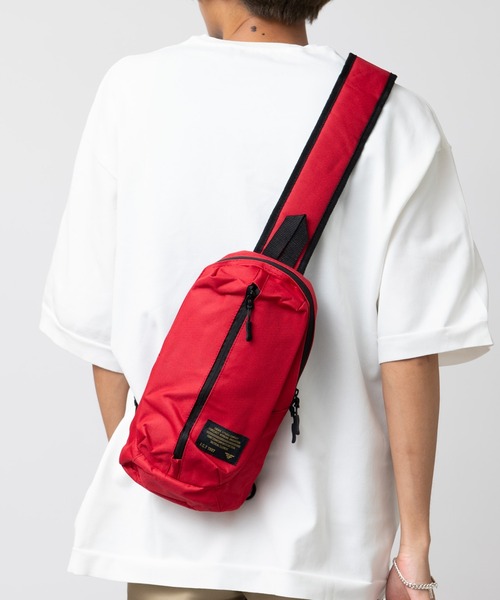 FORECAST（フォーキャスト）の「【FORECAST】Cross Body Bag クロスボディバッグ ショルダーバッグ 軽量 アウトドア キャンプ フェス ライブ 9105（ボディバッグ/ウエストポーチ・メンズ・ブラック/レッド/カモフラージュ/杢グレー/ネイビー/ベージュ/カーキ・FREE）」の12枚目の写真