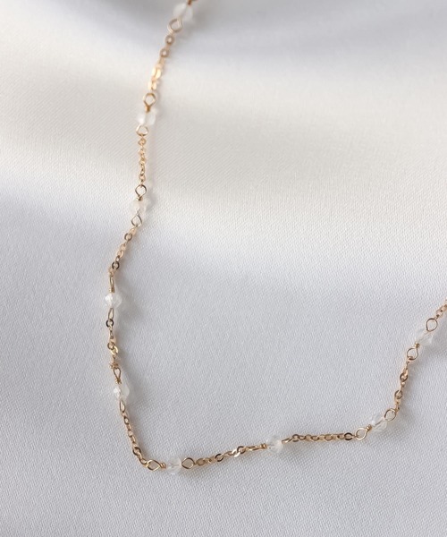 MIXTO（ミスト）の「Helena / Necklace ネックレス（ネックレス・レディース・ブラック/その他/ボルドー/ナチュラル/ホワイト/ゴールド/グレー/ターコイズブルー・ONE SIZE）」の2枚目の写真