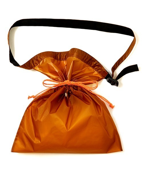 BURLAP OUTFITTER（バーラップアウトフィッター）の「ARC APRON BAG / アークエプロンバッグ（ショルダーバッグ・メンズ・ブラック/ベージュ/パープル/ネイビー/グレー/カーキ/オレンジ系その他・ONE SIZE）」の2枚目の写真