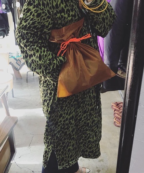 BURLAP OUTFITTER（バーラップアウトフィッター）の「ARC APRON BAG / アークエプロンバッグ（ショルダーバッグ・メンズ・ブラック/ベージュ/パープル/ネイビー/グレー/カーキ/オレンジ系その他・ONE SIZE）」の13枚目の写真
