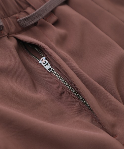 Iroquois（イロコイ）の「【iroquois】EX.NEUE WIDE PANTS / 481151（スラックス・メンズ・ブラック/ブラウン・1/2）」の7枚目の写真