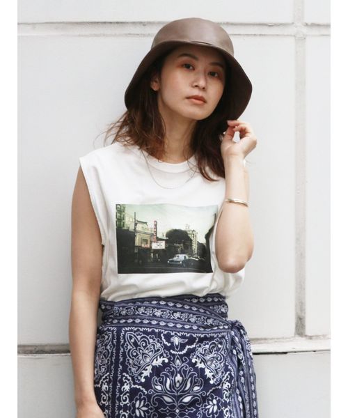 Ungrid（アングリッド）の「フォトプリントボックスタンク（タンクトップ・レディース・モカ/チャコールグレー/オフホワイト・FREE）」の2枚目の写真